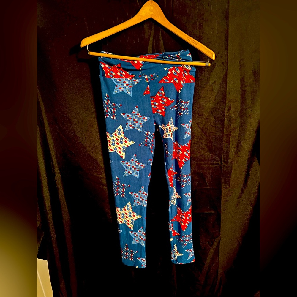 LuLaRoe Blue and Red Patterned Leggings